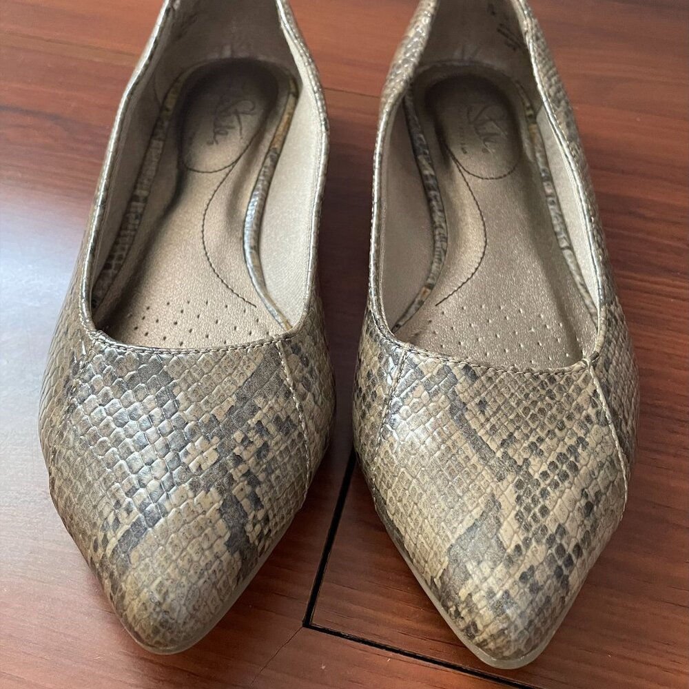 LIFE STRIDE Women's Snake print Flats - BRAND NEW, NEVER WORN